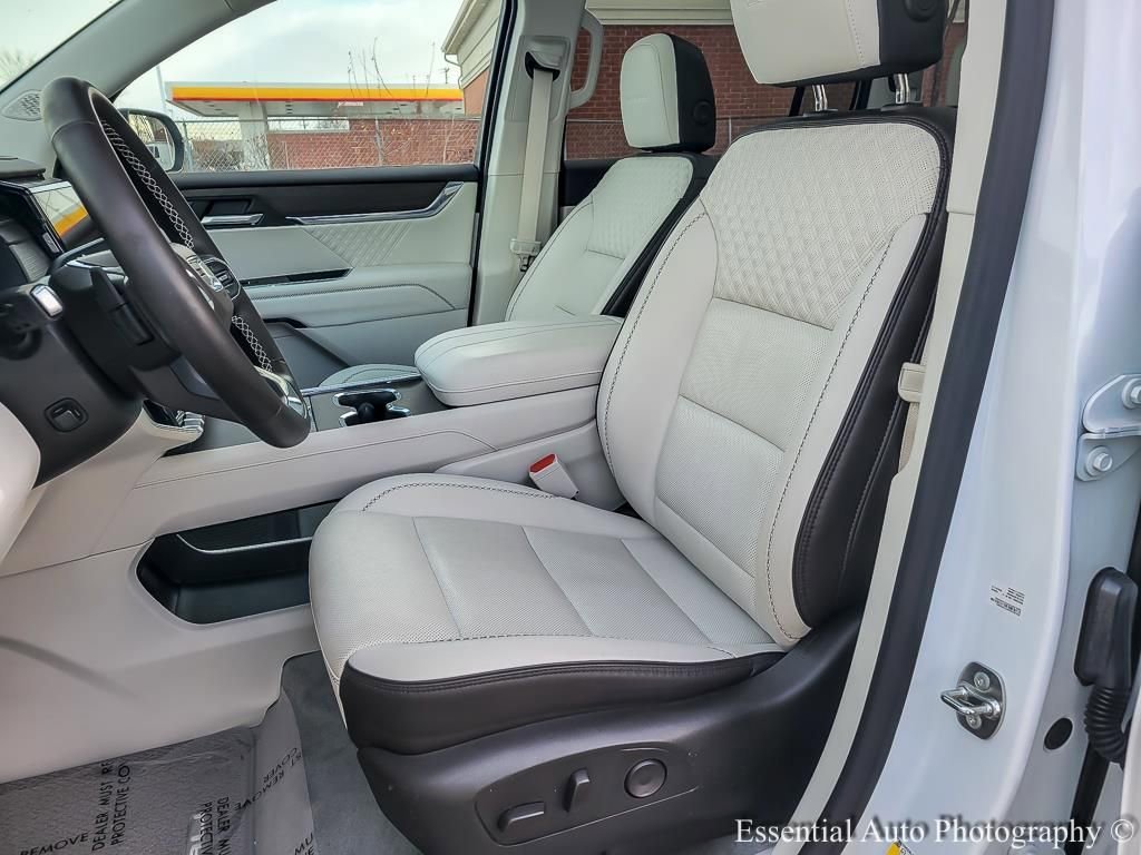 2024 GMC ACADIA - Image 7