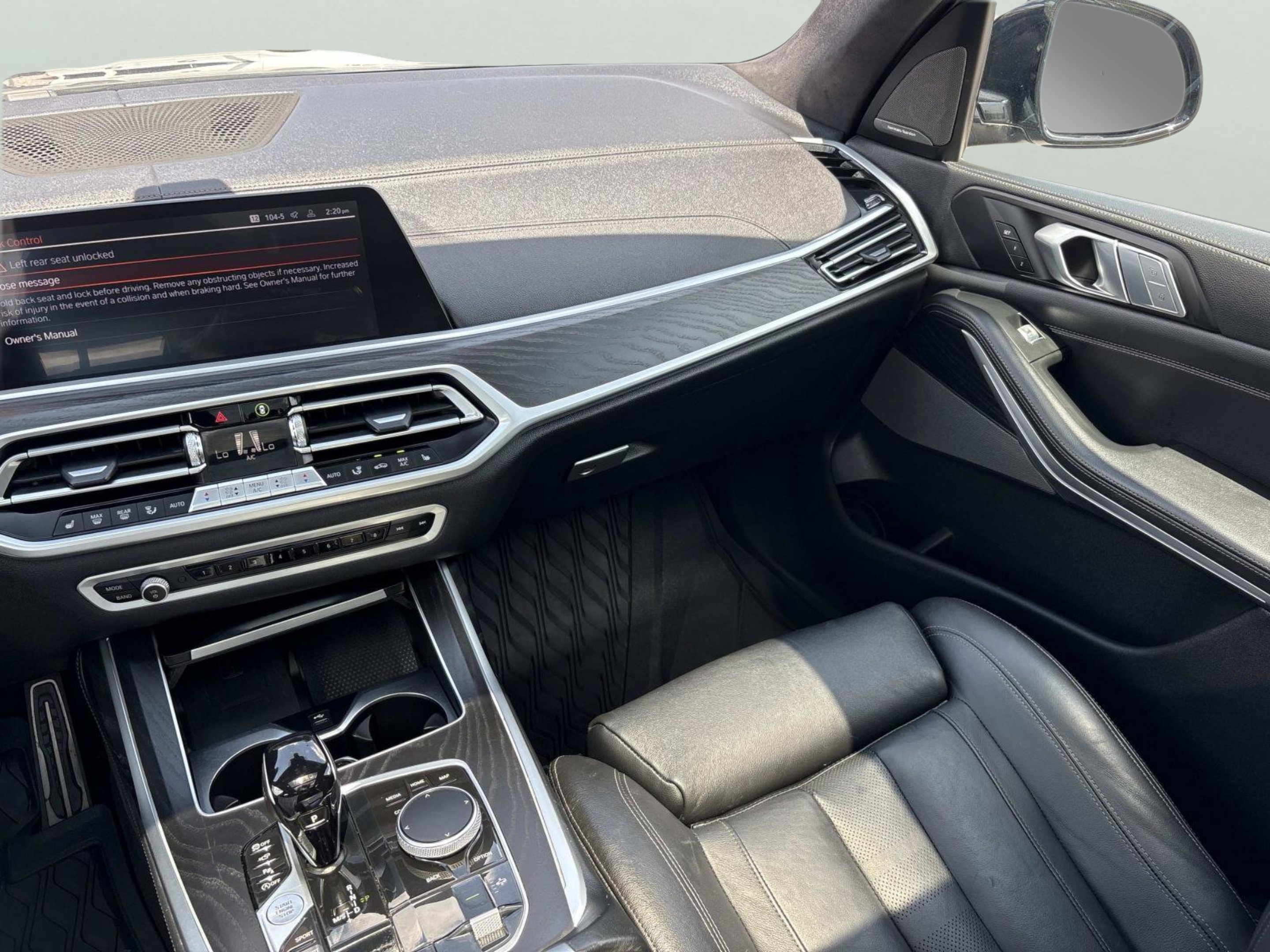 Used 2022 Arctic Grey Metallic BMW M50i image 12
