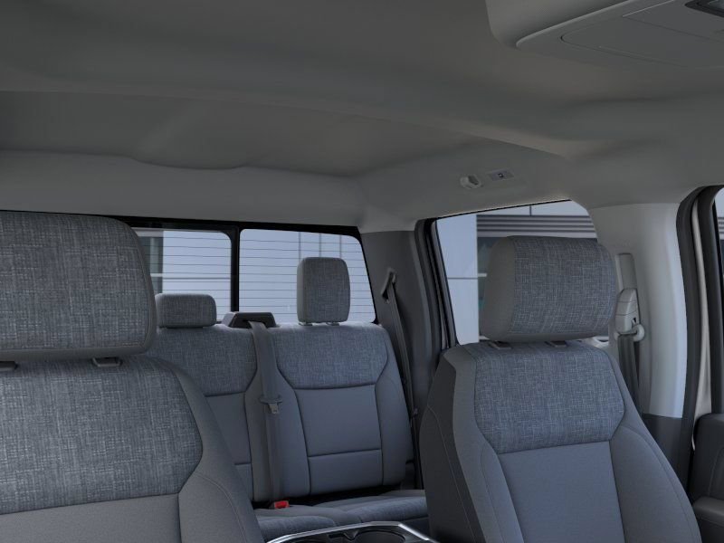 Used 2025 Silver Ford XLT image 18