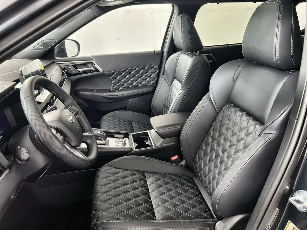 New 2026 Gray Nissan Platinum image 13