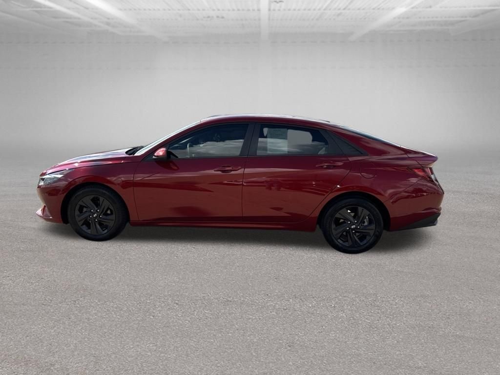 Certified Used 2023 Red Hyundai SEL image 3