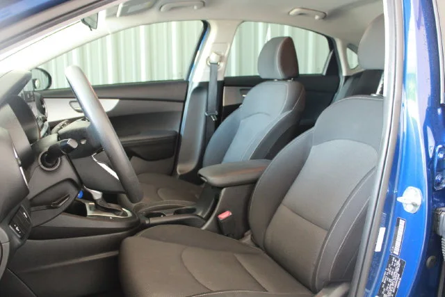 Used 2023 Blue Kia LXS image 23