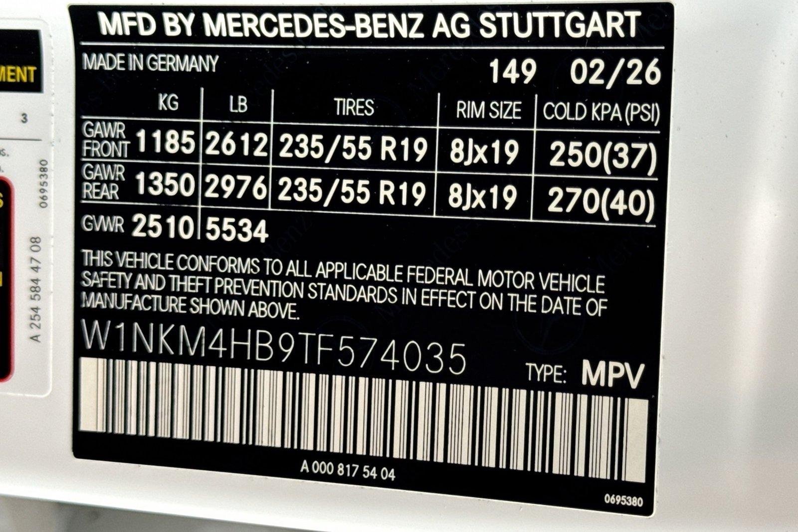 New 2026 Polar White Mercedes-Benz GLC 300 image 30