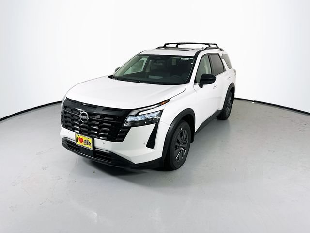 New 2026 Everest White Pearl TriCoat Nissan SV image 3