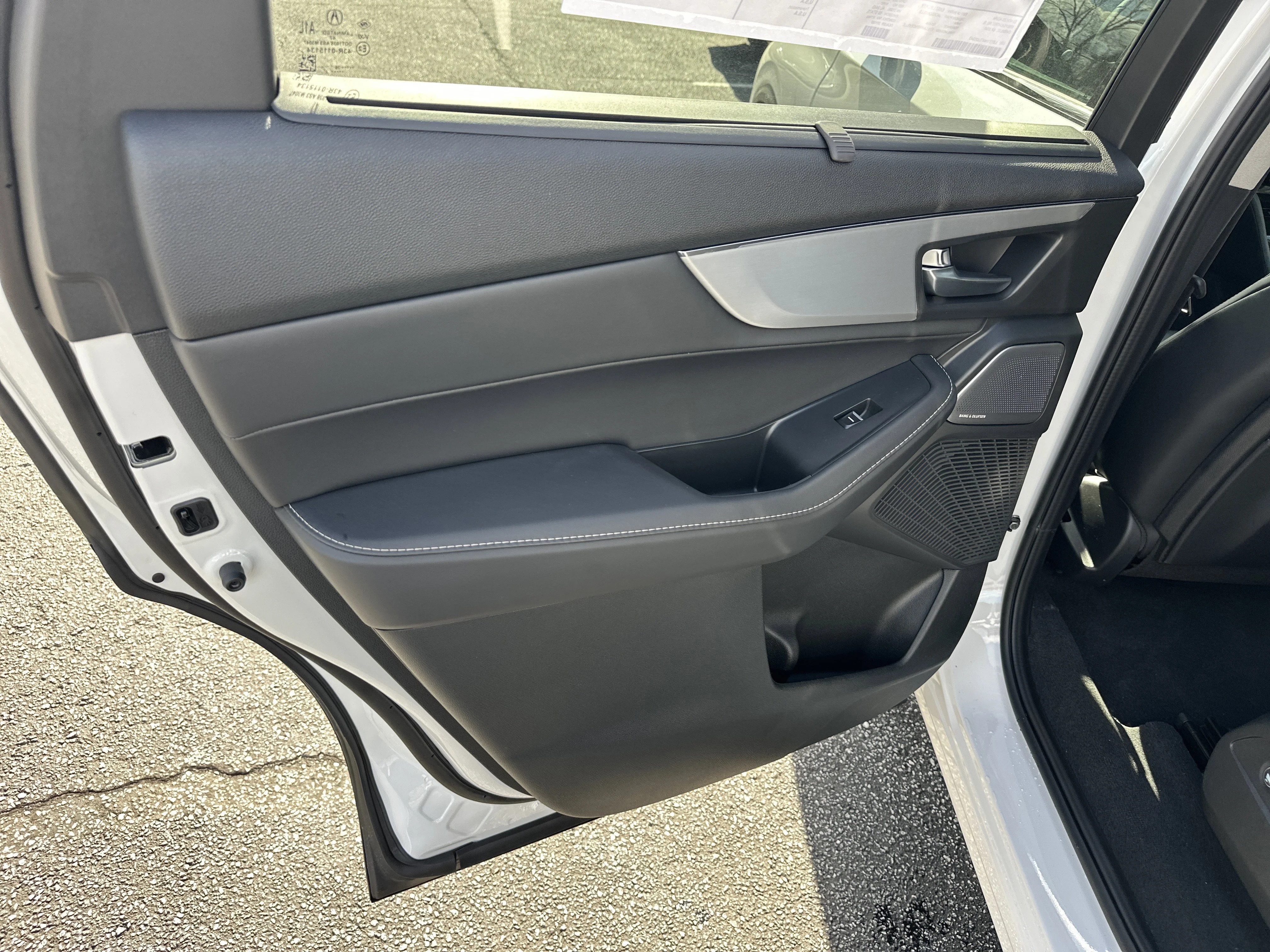 New 2026 Platinum White Pearl Acura w/Technology Package image 14
