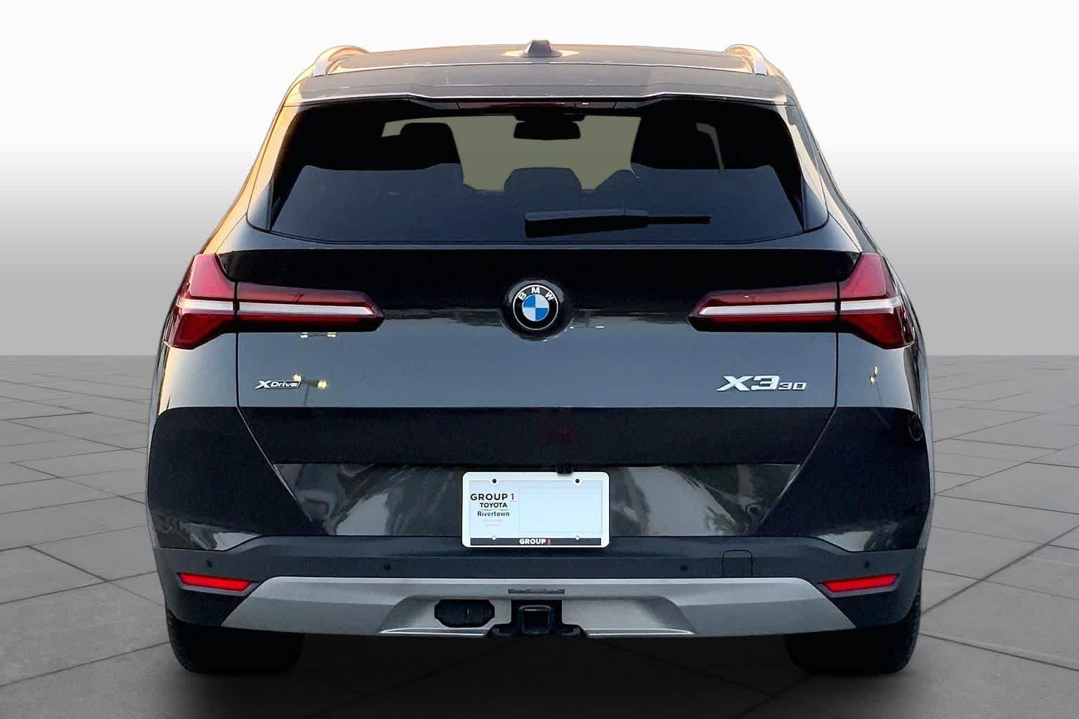 Used 2025 Dark Graphite Metallic BMW 30 xDrive image 5