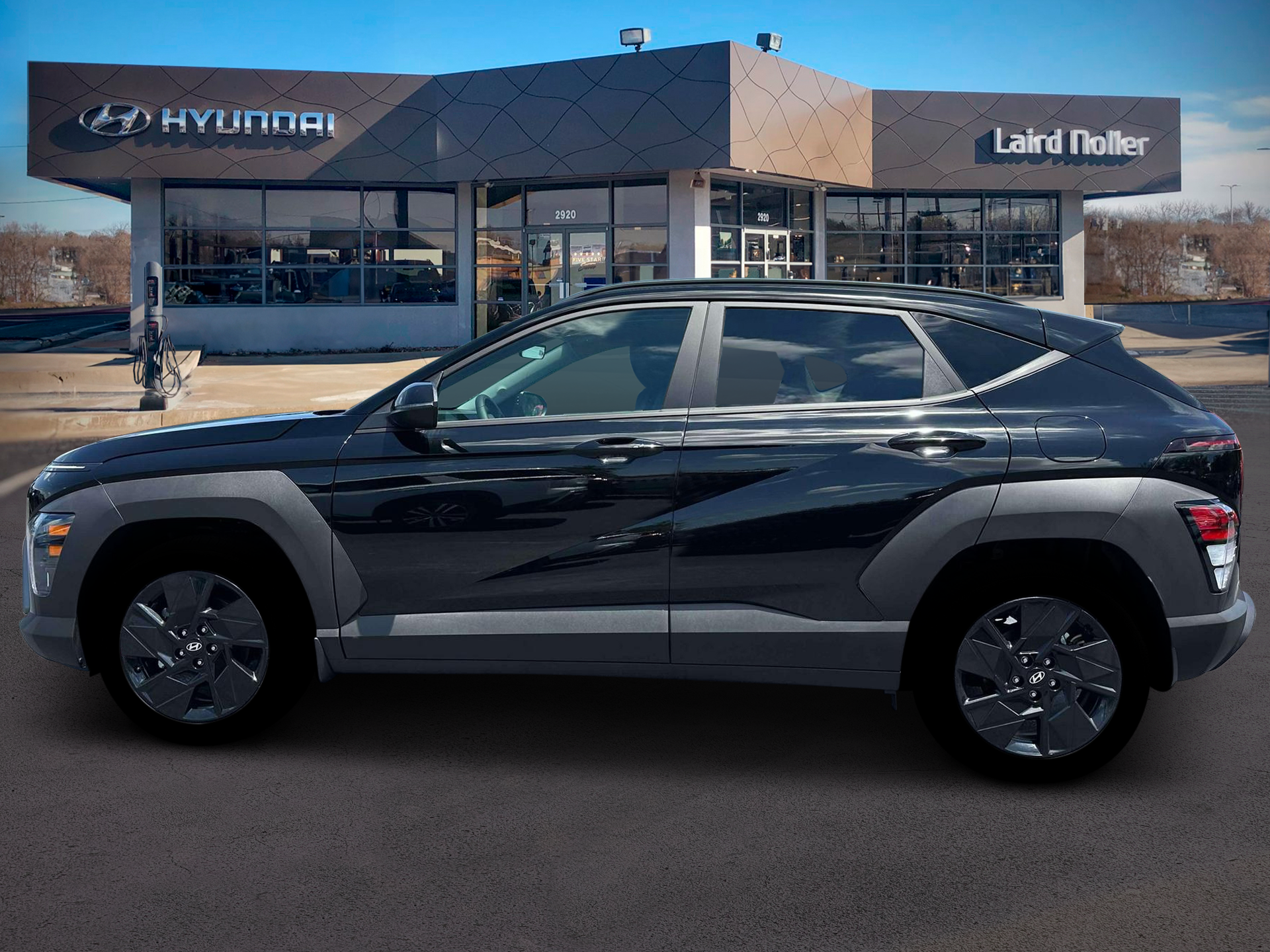 View vehicle photo 3