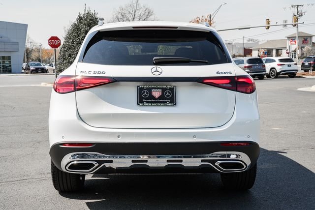 New 2026 Polar White Mercedes-Benz GLC 300 image 6