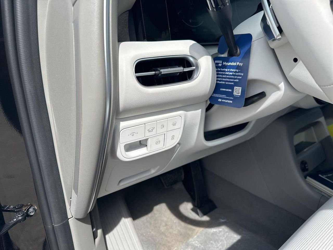 New 2026 Black Hyundai SEL Premium 7P image 13