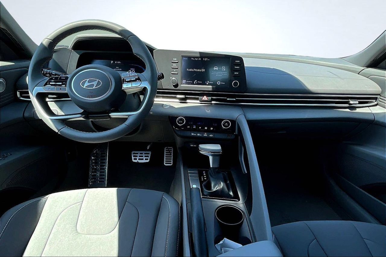 New 2026 White Hyundai SEL Sport image 20