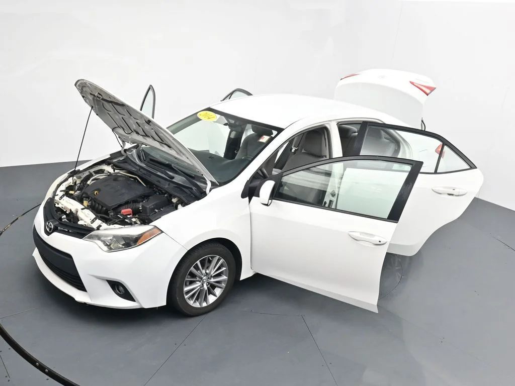Used 2014 White Toyota LE Plus image 36