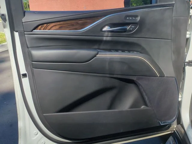 Used 2024 White Cadillac Sport Platinum image 30
