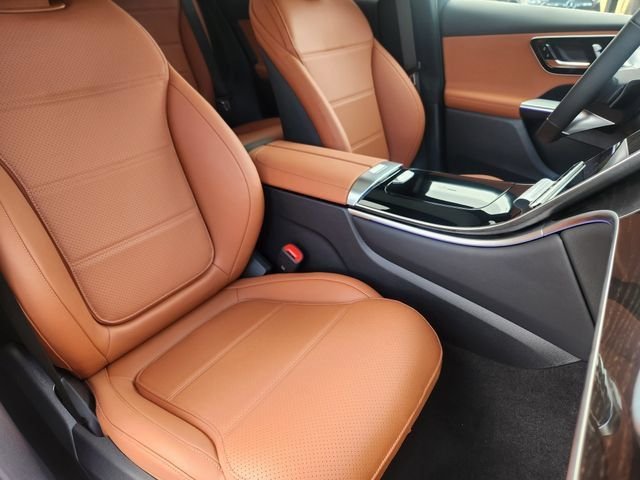 Certified Used 2026  Mercedes-Benz GLC 300 image 16