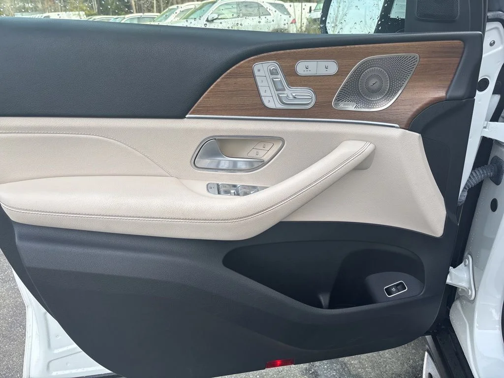 Used 2022 White Mercedes-Benz GLE 350 image 45