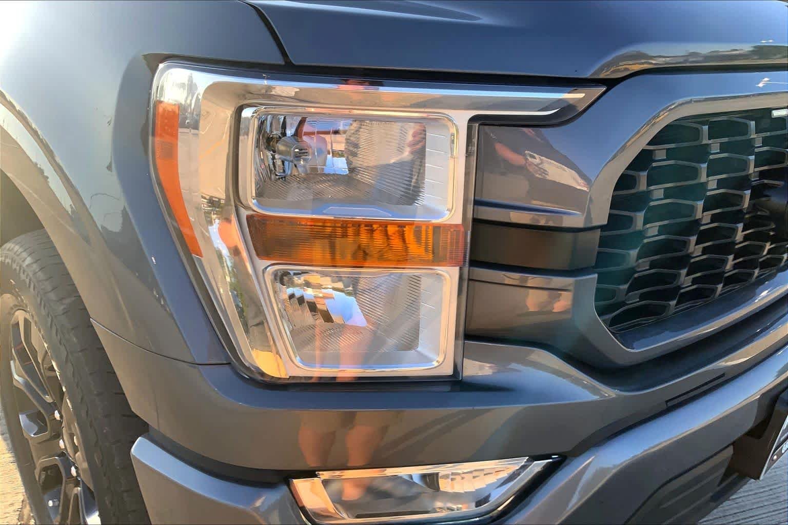 Used 2022 Carbonized Gray Metallic Ford XL image 27