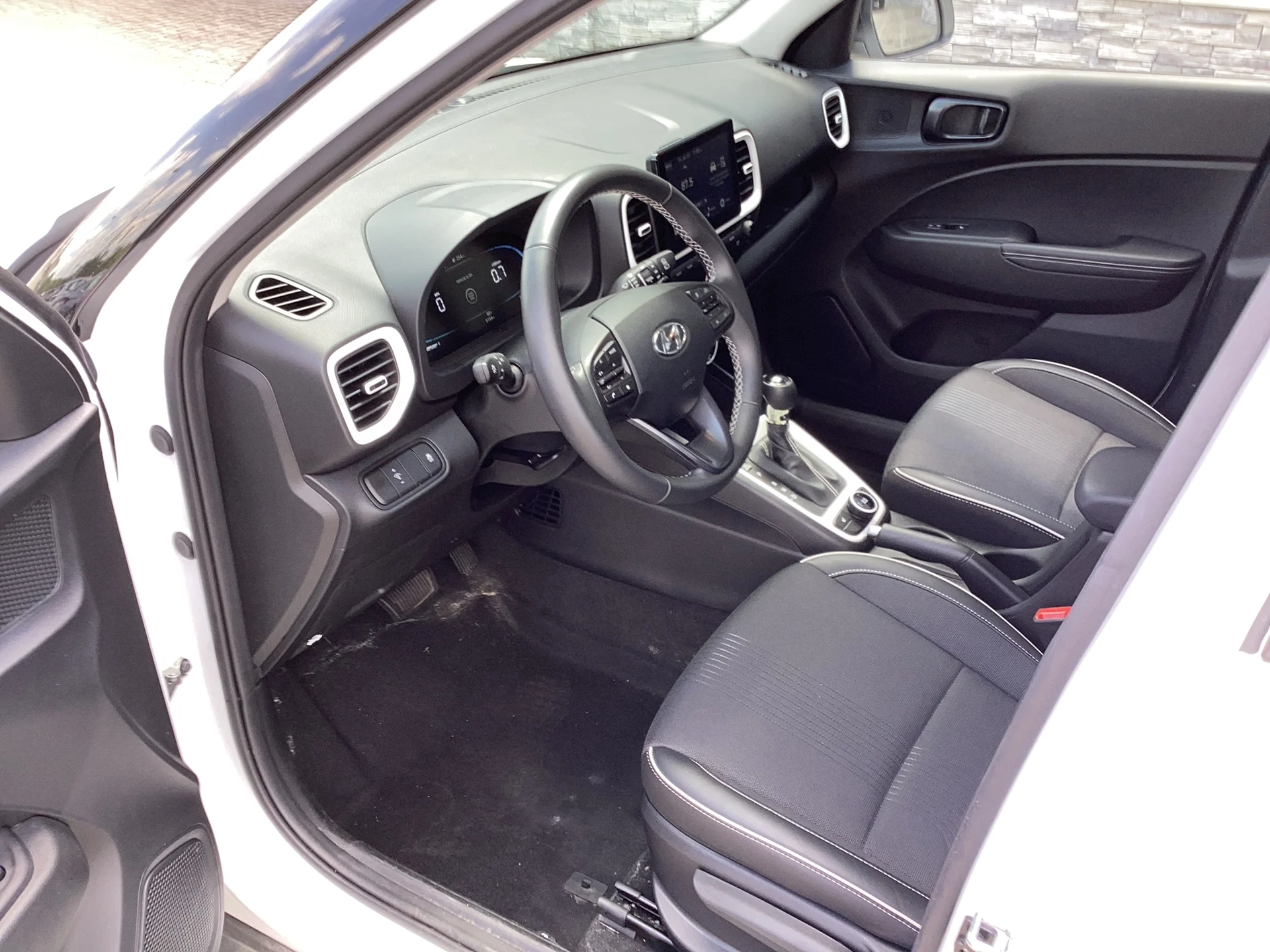 Certified Used 2026 Lunar White/Black Roof Hyundai  image 10