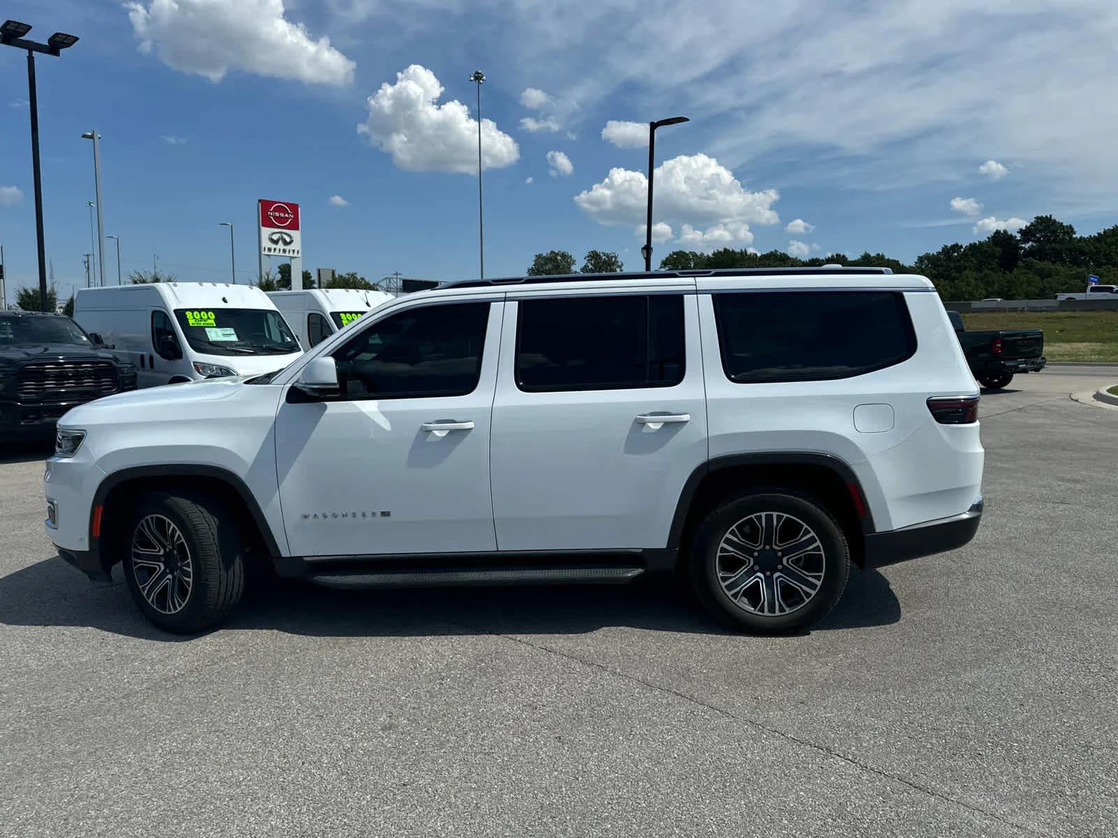Used 2022 Bright White Clearcoat Jeep Series III image 7
