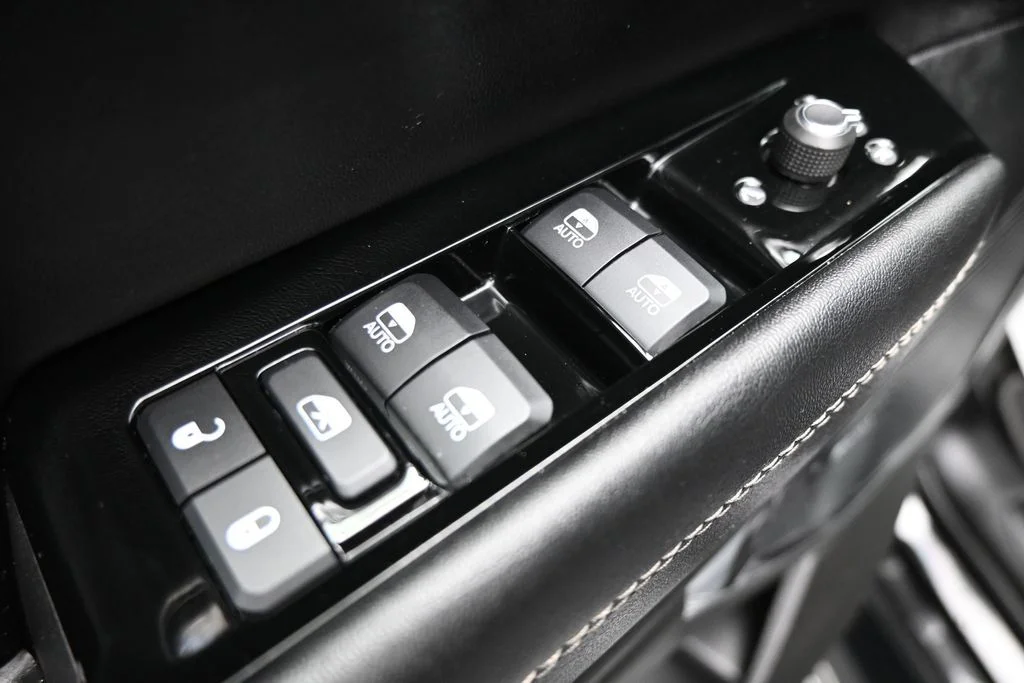 Used 2025 Black Jeep Series III image 11