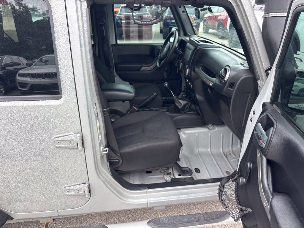 Certified Used 2016 Black Jeep Unlimited Sport image 13