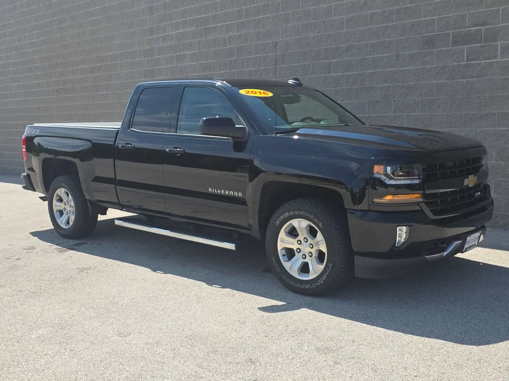 Used 2018 Black Chevrolet LT image 14