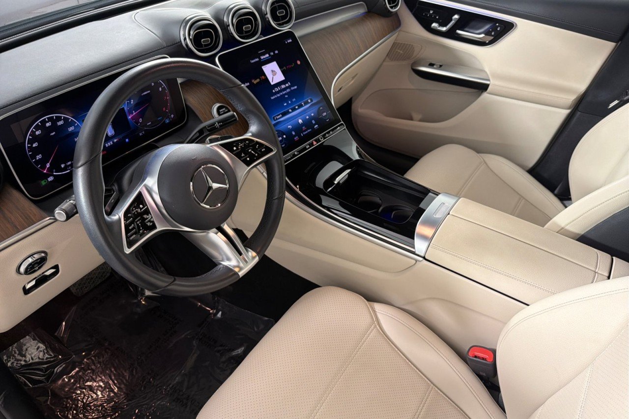 Certified Used 2024 Black Mercedes-Benz GLC 300 image 9