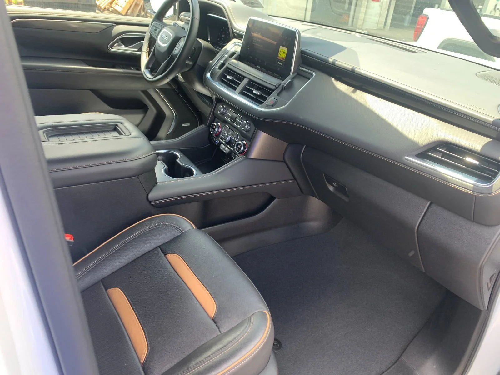 Used 2023 Summit White GMC AT4 image 17