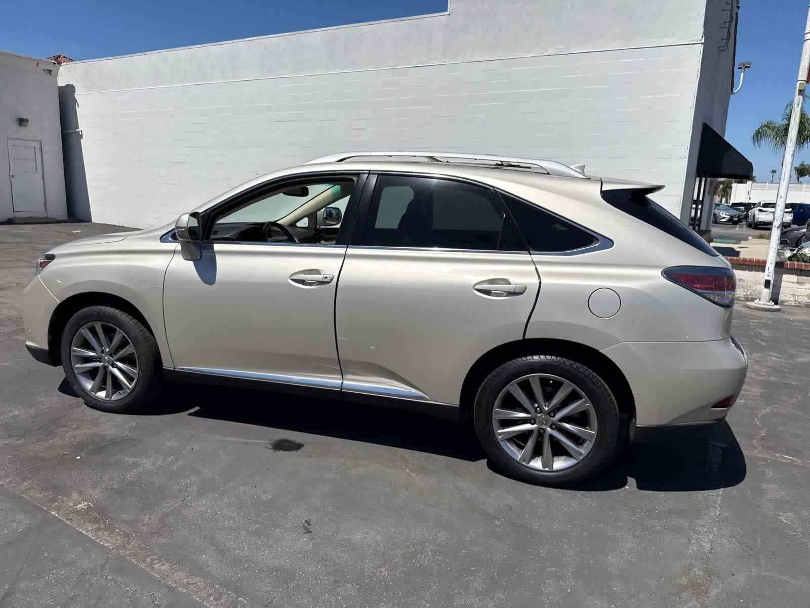 Used 2014 Satin Cashmere Metallic Lexus  image 20