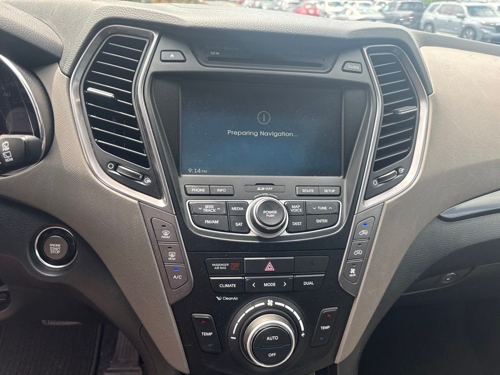 Used 2015 Frost Hyundai Limited image 21