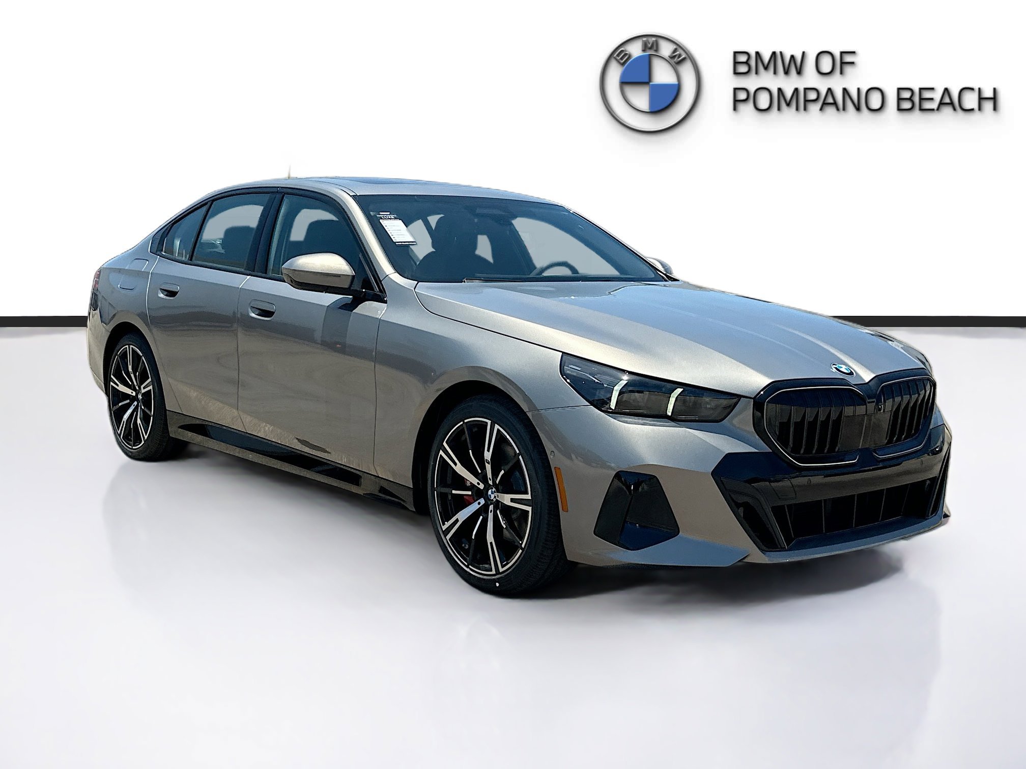 New 2027 Oxide Grey Metallic BMW 530i image 1