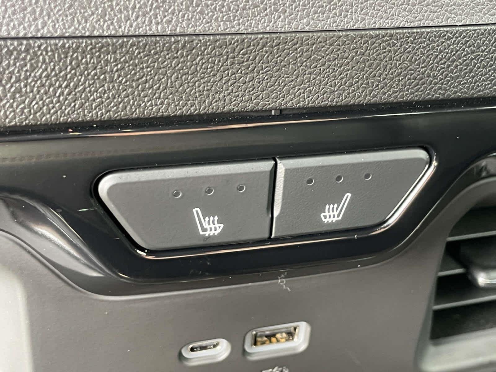 Used 2024 Sterling Metallic GMC AT4 image 21