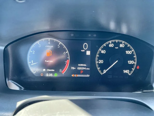 Used 2025  Honda LX image 18
