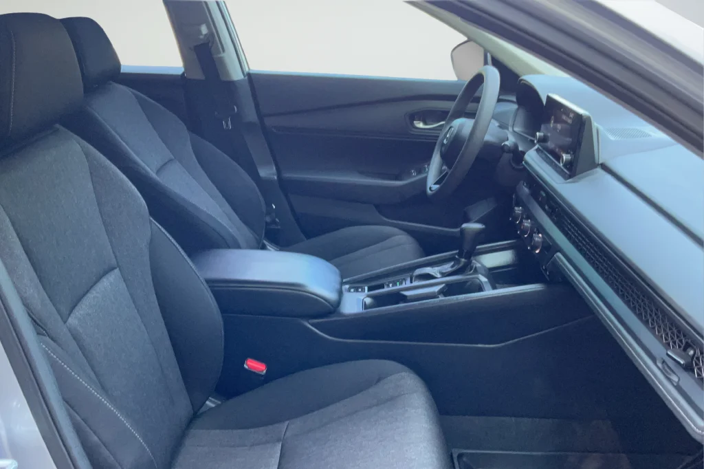 2025 Honda Accord LX - Photo 19