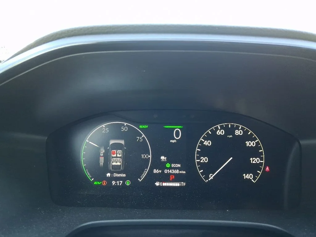 Used 2024  Honda Sport image 32