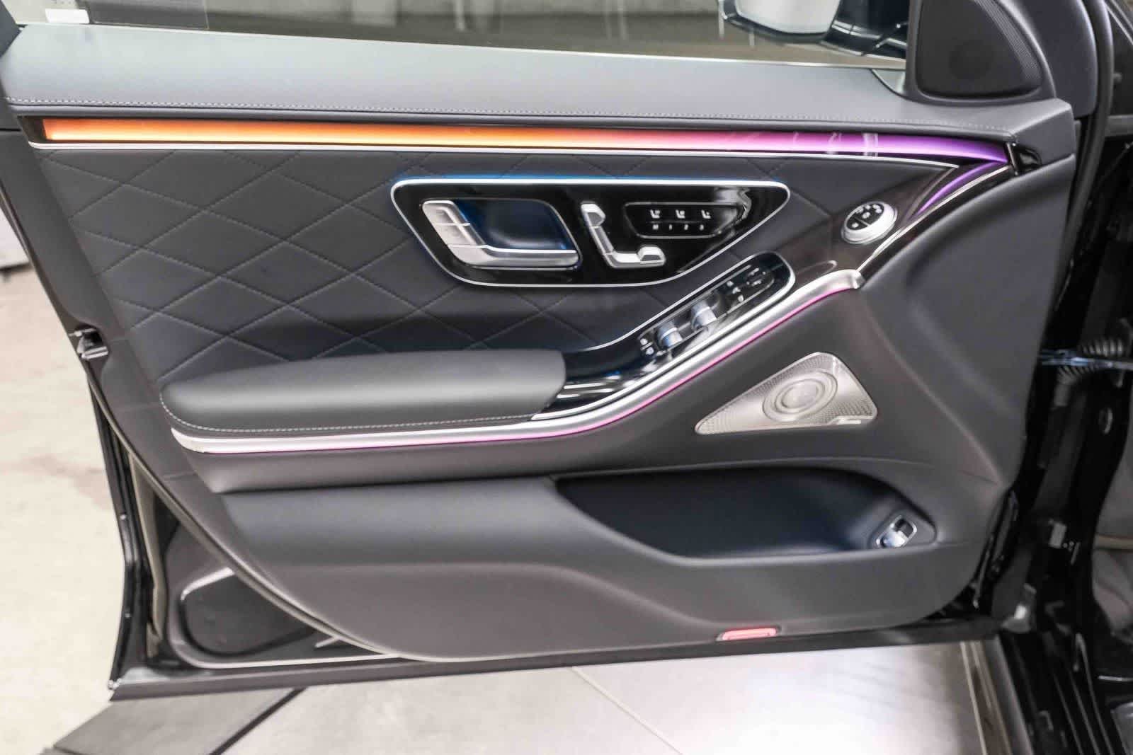 New 2026 Obsidian Black Metallic Mercedes-Benz S 580 image 68