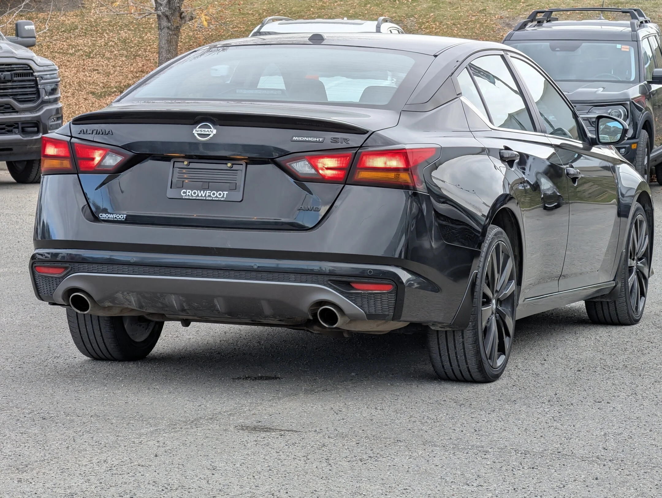 Used 2022 Black Nissan 2.5 SR Midnight Edition AWD - Leather - Sunro - 2.5 SR Midnight Edition Sedan image 8