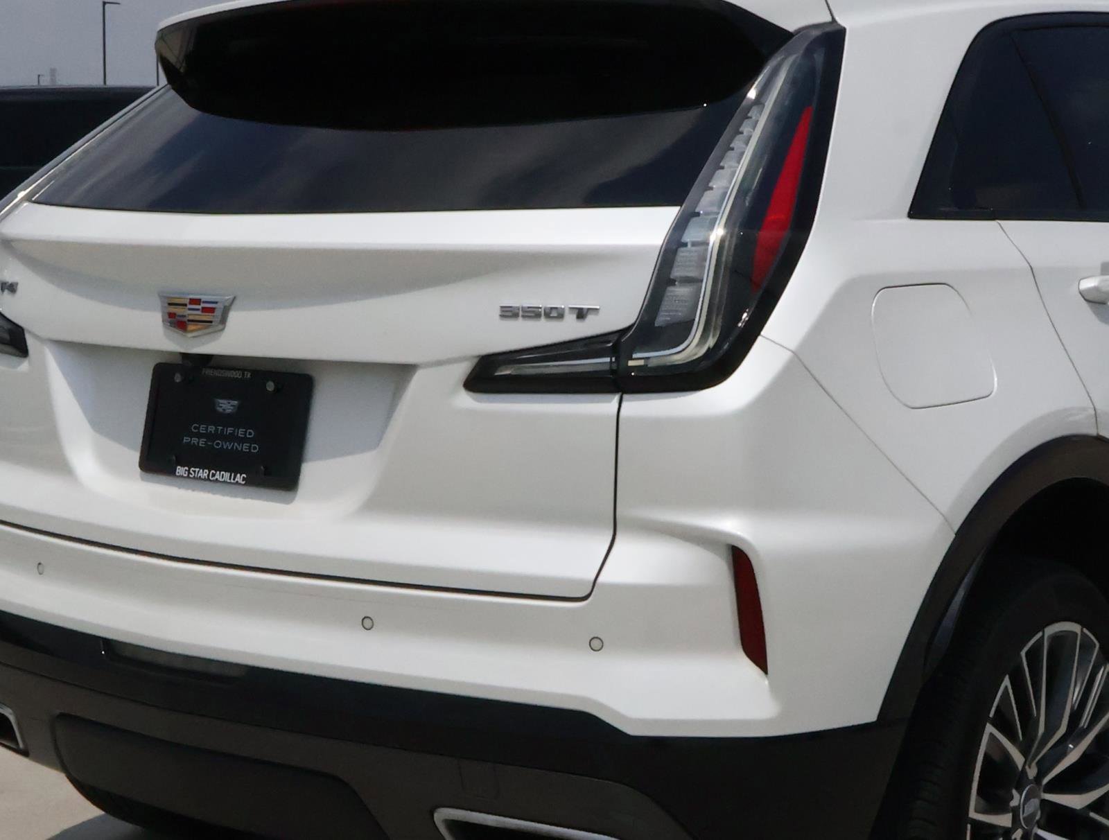 Used 2024 Crystal White Tricoat Cadillac Sport image 9