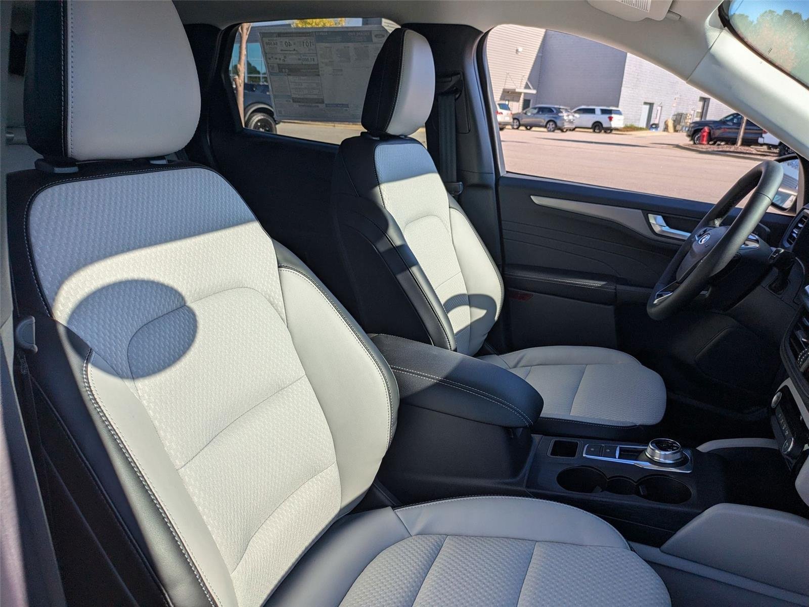 New 2025 Vapor Blue Metallic Ford PHEV image 42