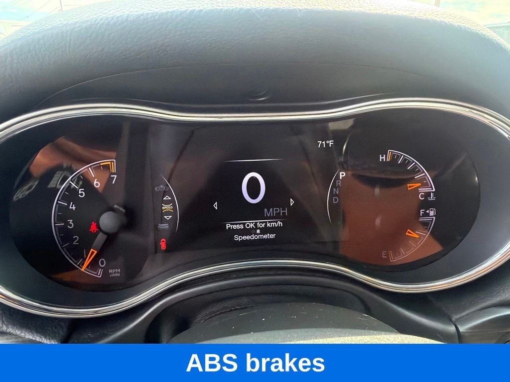 Used 2019 Gray Jeep Laredo E image 15