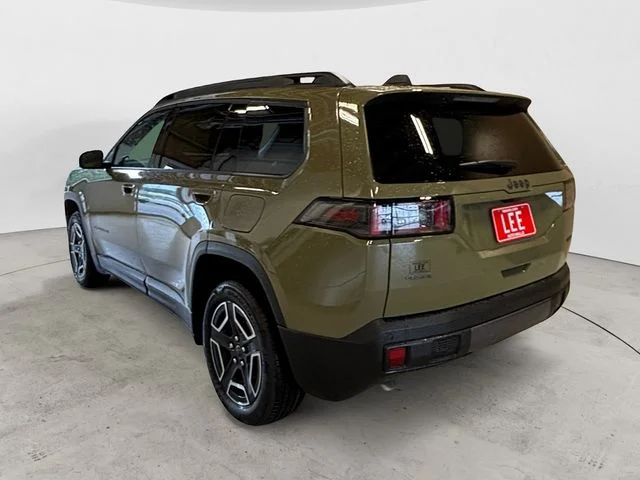 New 2026  Jeep Laredo image 3