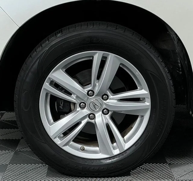 Used 2013 White Diamond Pearl Acura Technology Package image 12