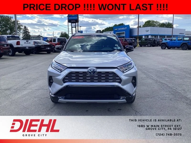 Used 2021 Silver Toyota XSE image 2