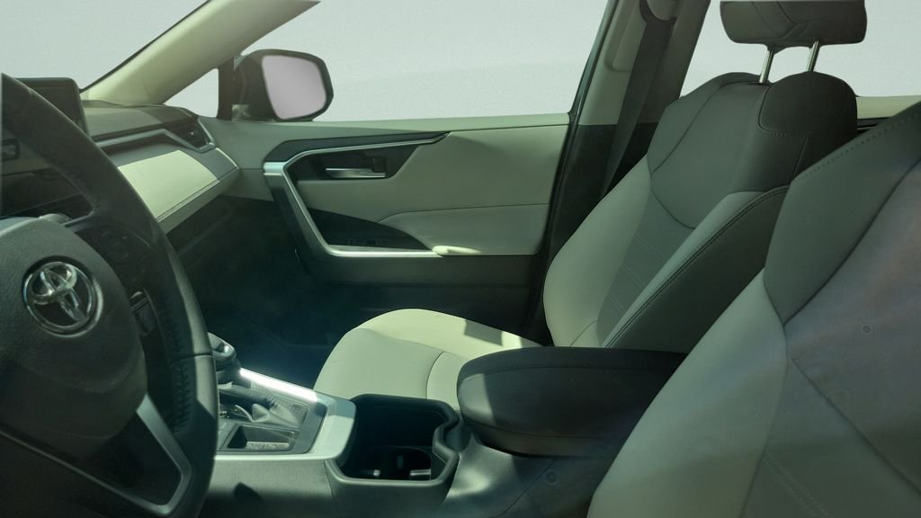 Used 2024 Gray Toyota XLE Premium image 2