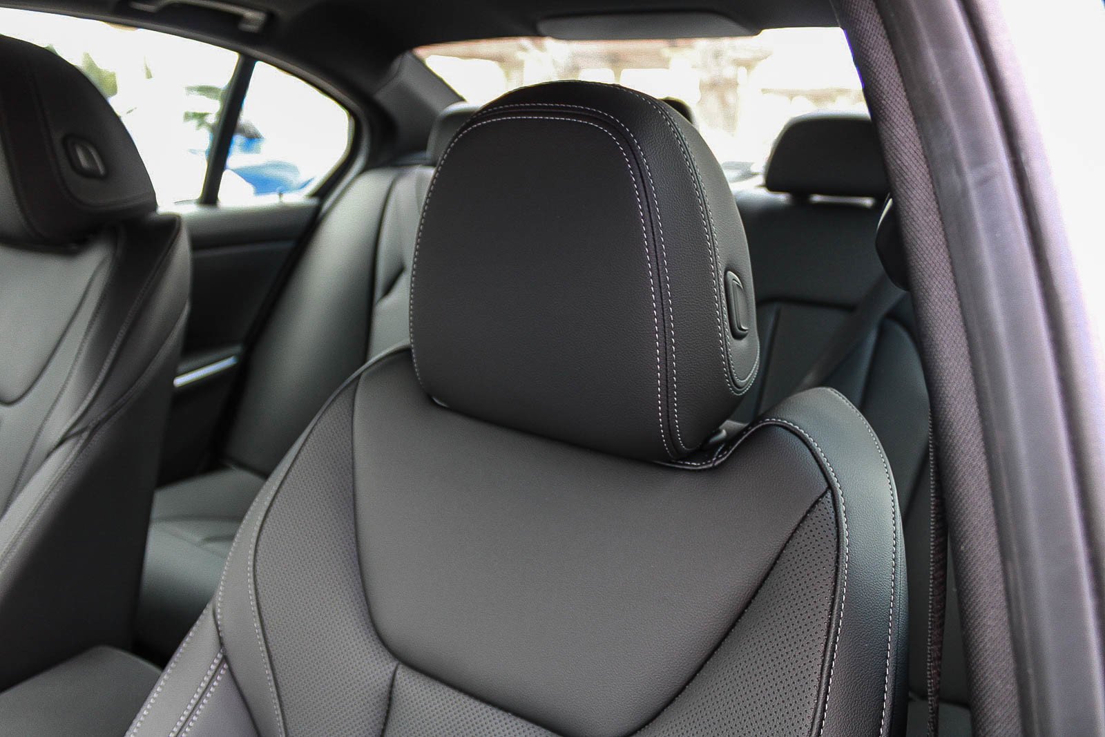 New 2026 Frozen Pure Grey Metallic BMW 330i NA image 23
