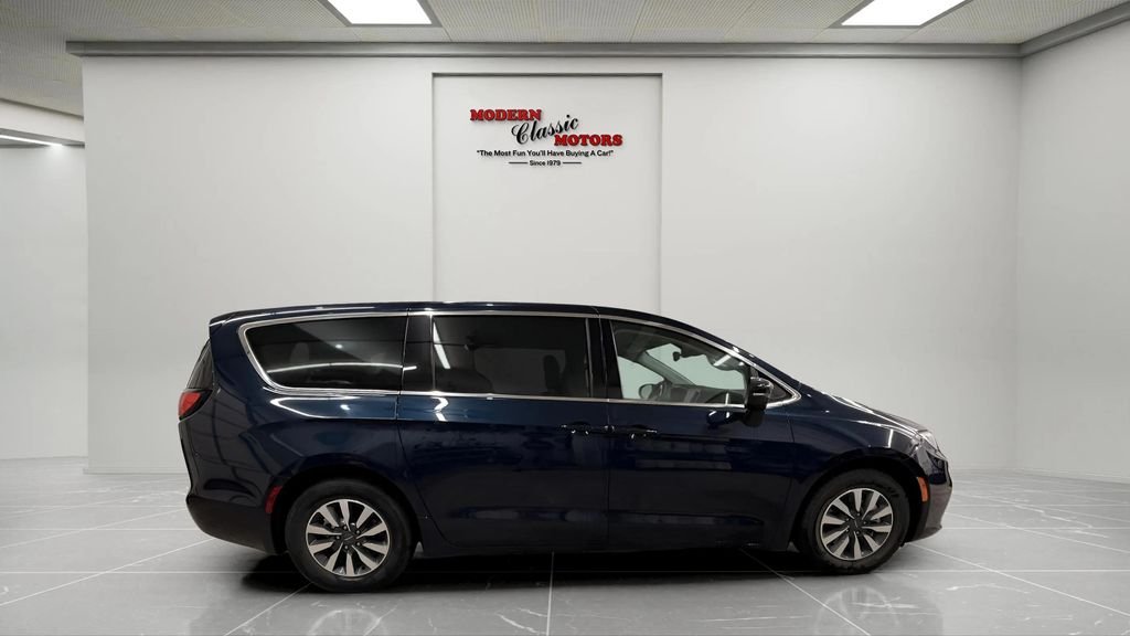 Used 2023 Blue Chrysler Touring L image 8