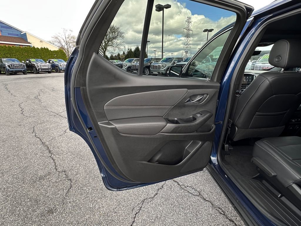 Used 2023 Northsky Blue Metallic Chevrolet LT Leather image 27