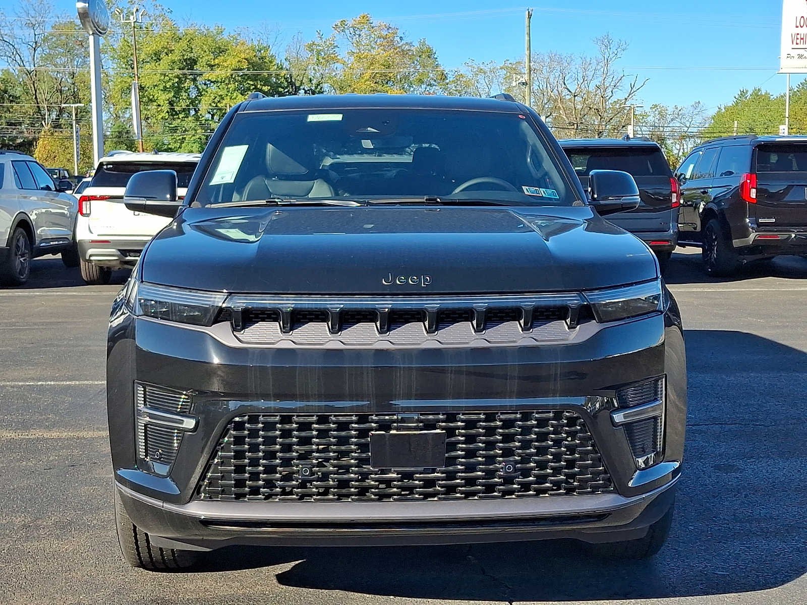 New 2026 High Gloss Black Exterior Paint Jeep Limited Altitude image 2