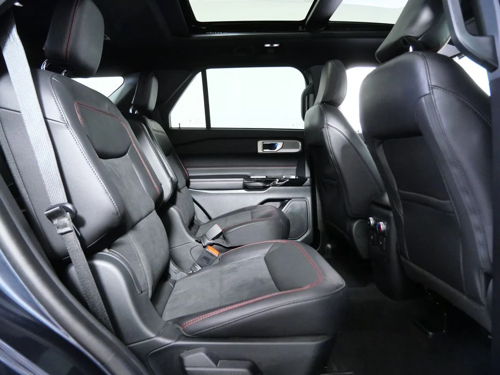 Used 2023 Blue Ford ST-Line image 13