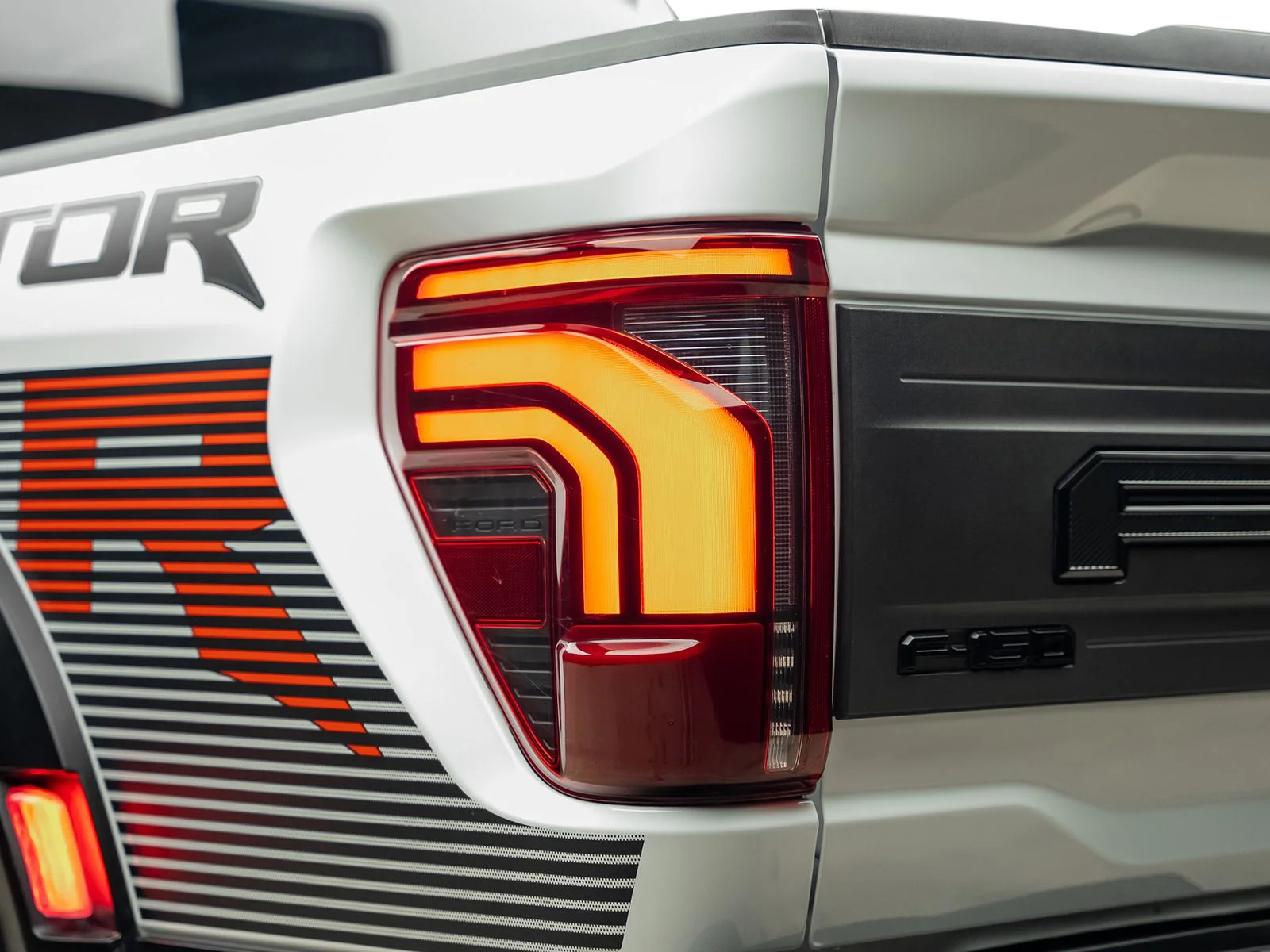 Used 2024 White Ford Raptor image 18
