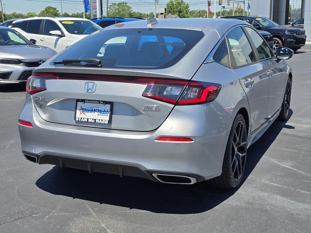 Used 2023 Lunar Silver Metallic Honda Sport Touring image 5