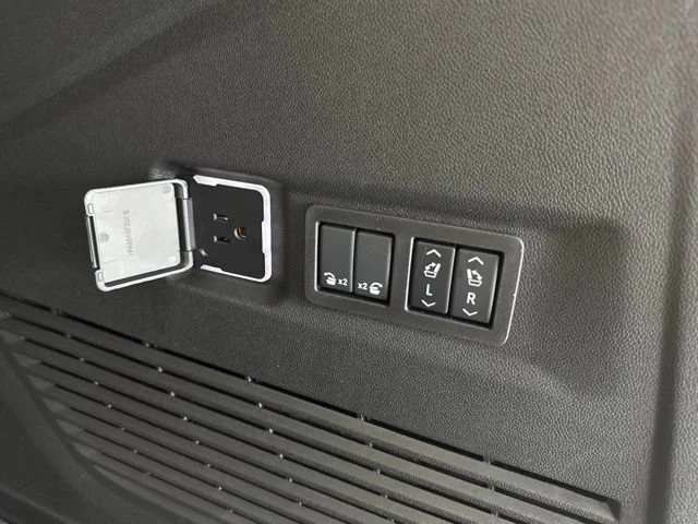 2026 GMC Yukon XL Elevation - Photo 37